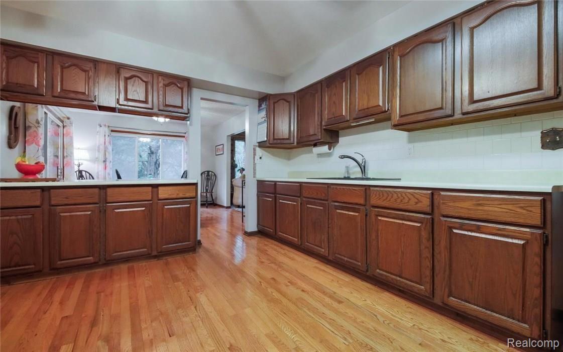 2250 Tiplady Road Pinckney, MI 48169 - Photo 11 of 29 17.jpg