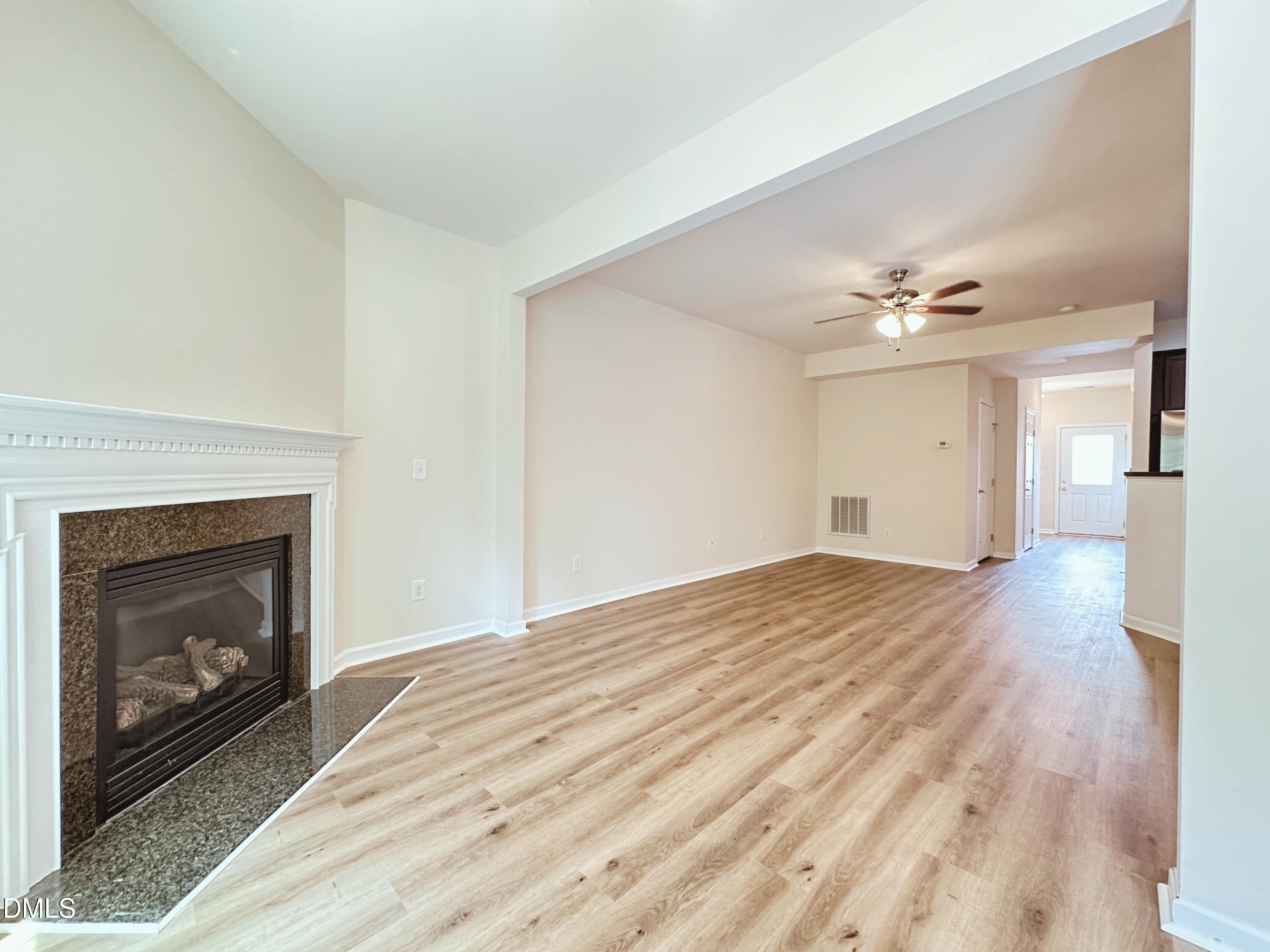 435 Panorama View Loop Cary, NC 27519 - Photo 8 of 38