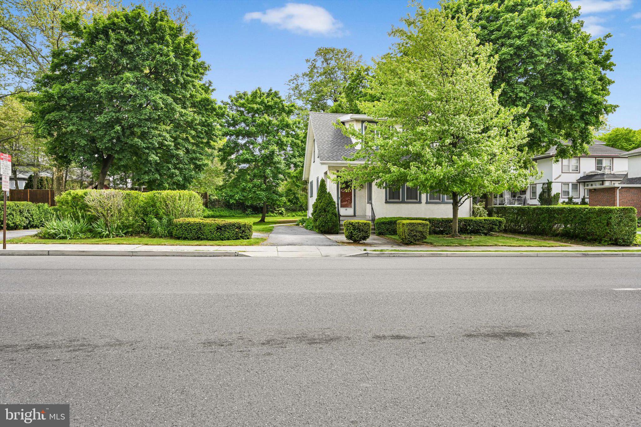 194 Walnut Street Lebanon, PA 17042 - Photo 4 of 42