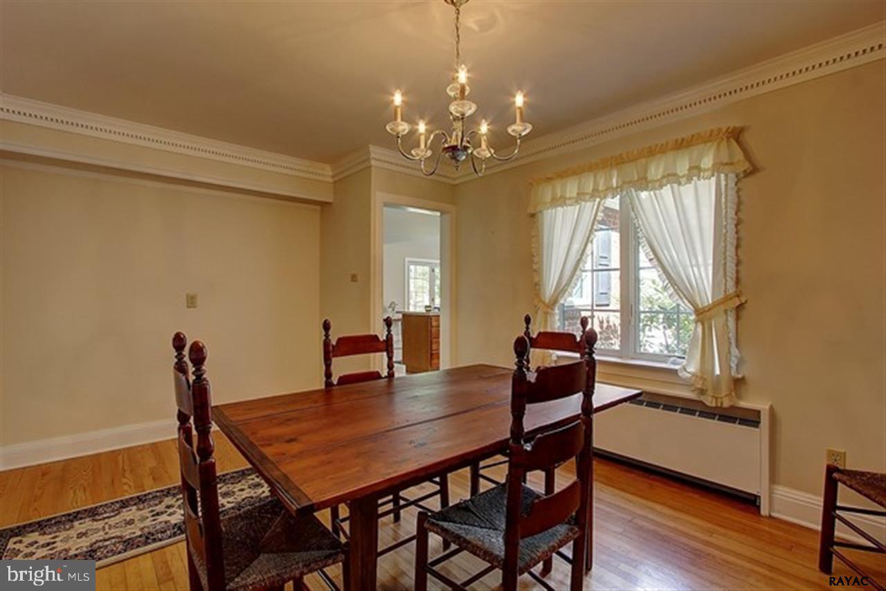 2071 Spring Street York, PA 17408 - Photo 6 of 31 Gallery Image 6