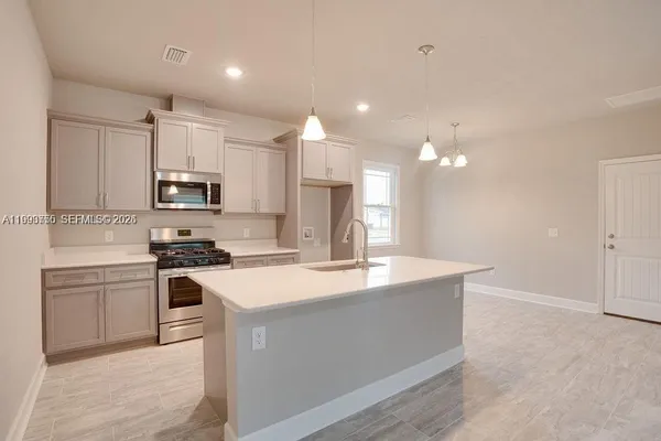$3,000 | 24722 Southwest 21st Place, Newberry, FL 32669