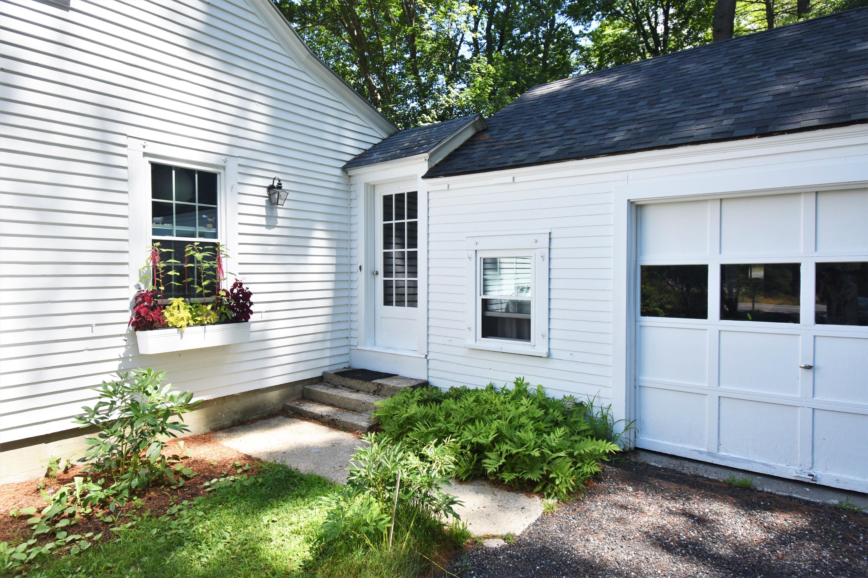 57 Mere Point Road Brunswick, ME 04011 - Photo 5 of 41 DSC_4896