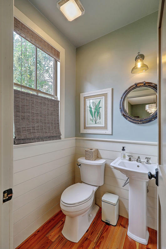 262 Coming Street Charleston, SC 29403 - Photo 11 of 30 262 Coming Street half bath