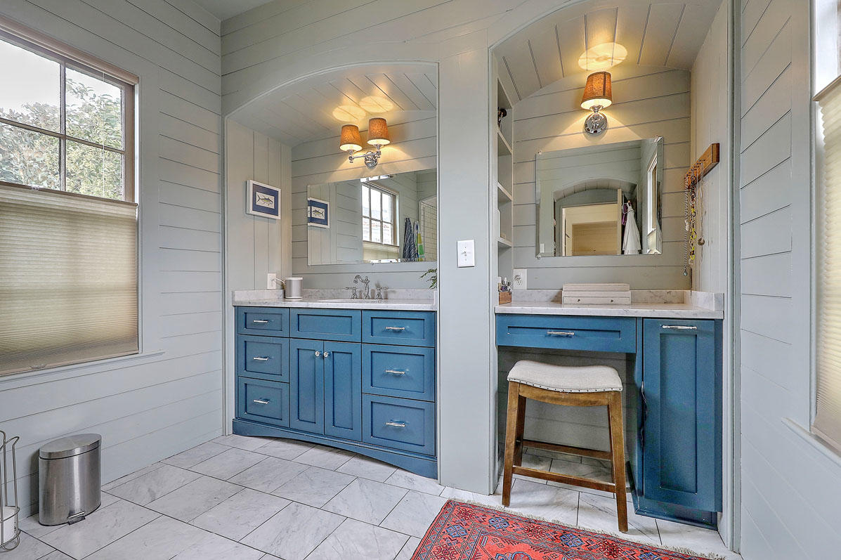 262 Coming Street Charleston, SC 29403 - Photo 21 of 30 262 Coming Street master vanities