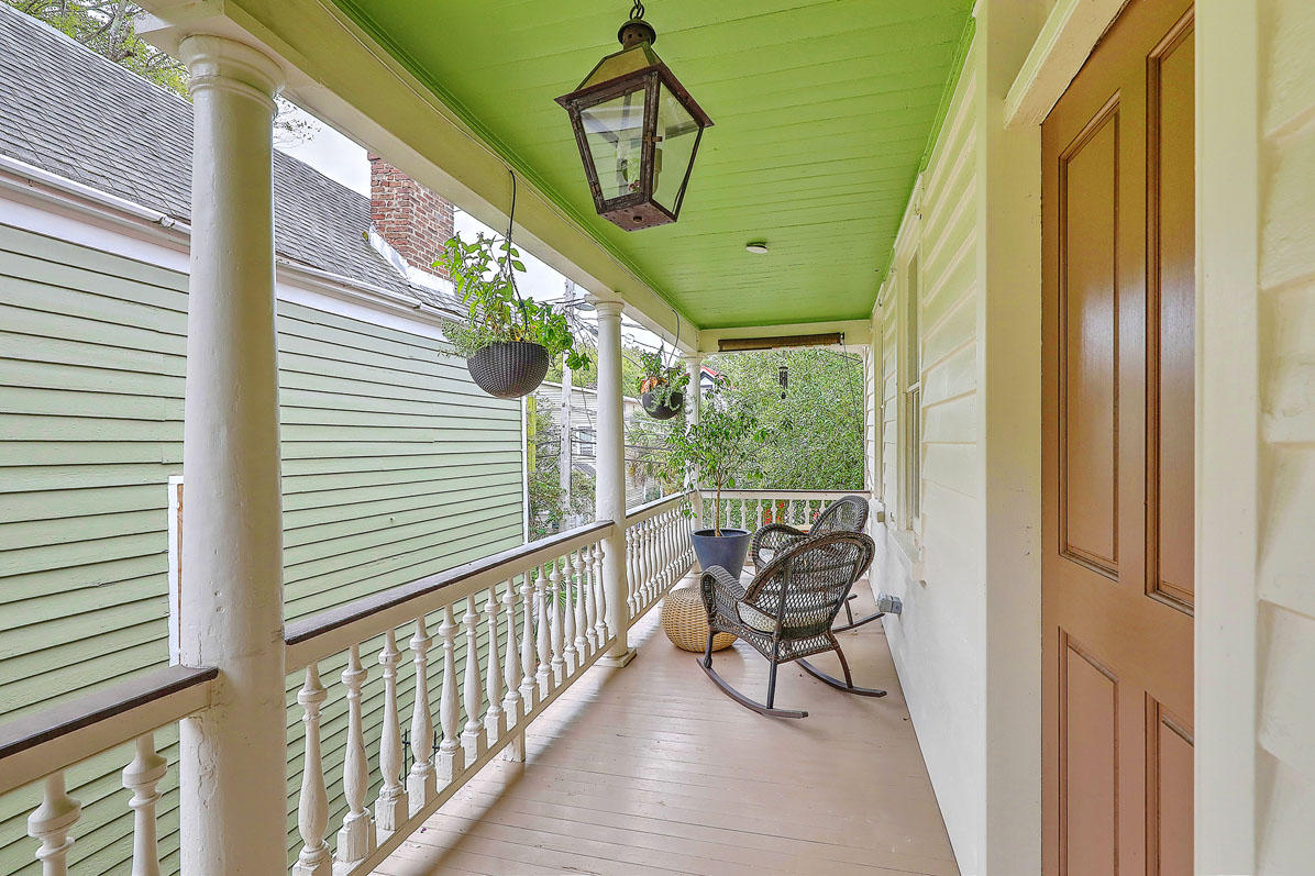 262 Coming Street Charleston, SC 29403 - Photo 25 of 30 262 Coming Street 2nd floor piazza
