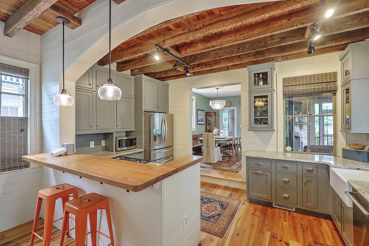262 Coming Street Charleston, SC 29403 - Photo 6 of 30 262 Coming Street kitchen3