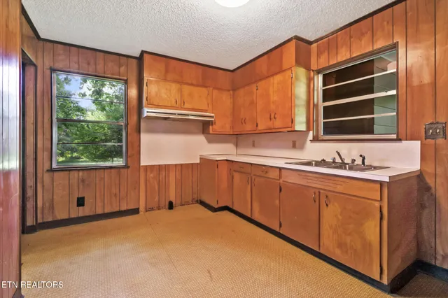 $398,000 | 1230 Deep Draw Road, Crossville, TN 38555