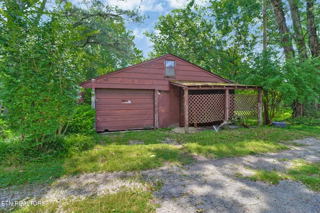 $398,000 | 1230 Deep Draw Road, Crossville, TN 38555