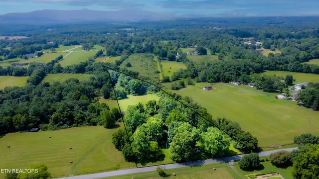 $398,000 | 1230 Deep Draw Road, Crossville, TN 38555