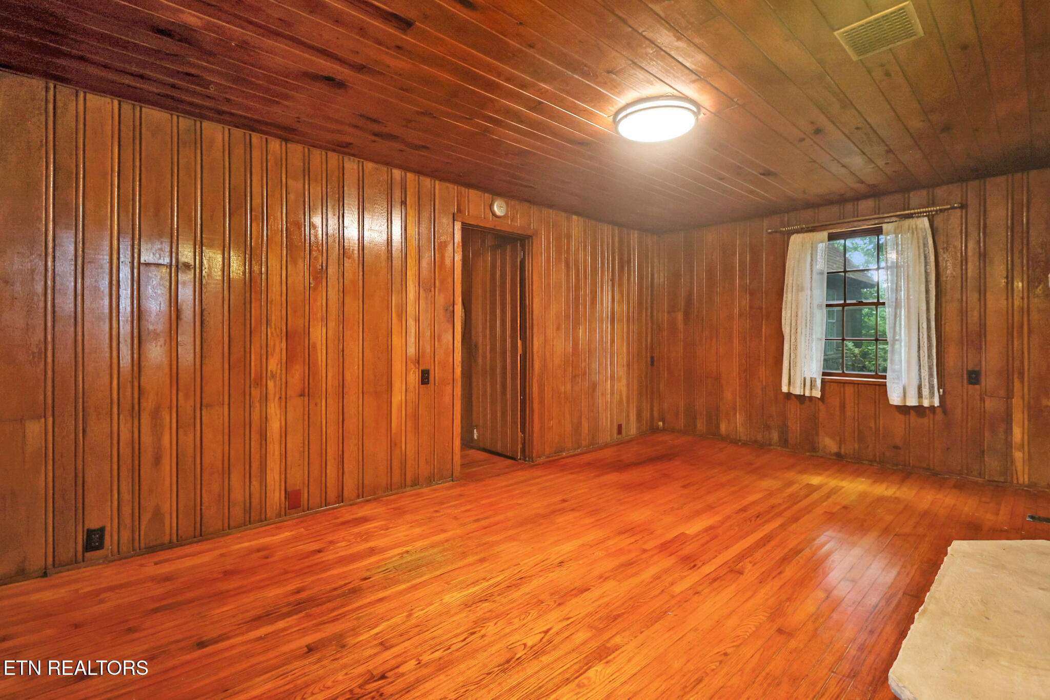 1230 Deep Draw Road Crossville, TN 38555 - Photo 8 of 45 if1a9904-if1a9908