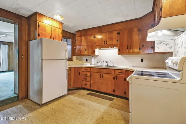 $398,000 | 1230 Deep Draw Road, Crossville, TN 38555