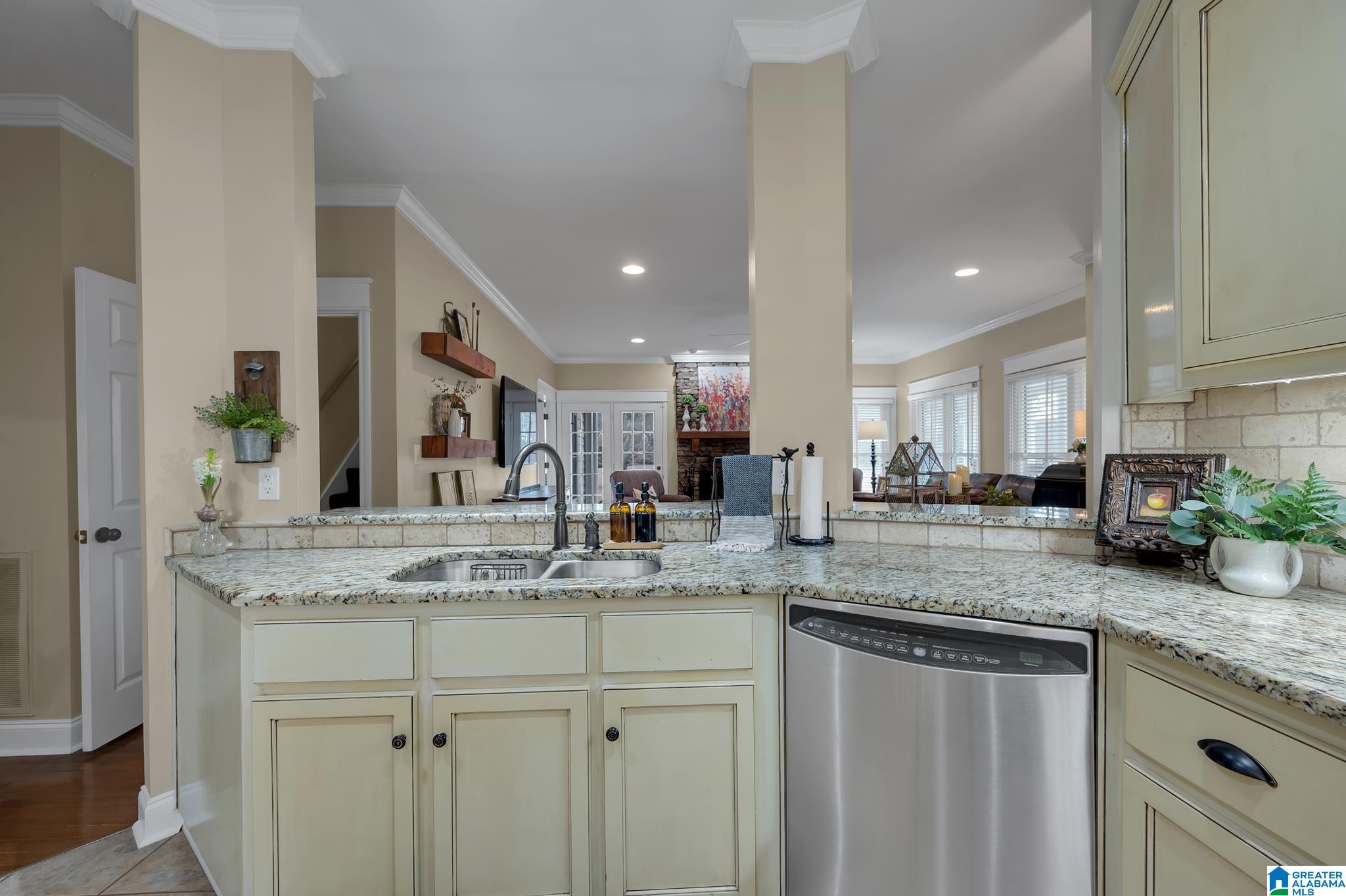 2644 Corner Road Warrior, AL 35180 - Photo 16 of 50 Gallery Image 16