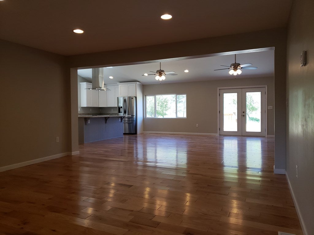 12365 Lindell Road Meadowview, VA 24361 - Photo 7 of 28 Gallery Image 7