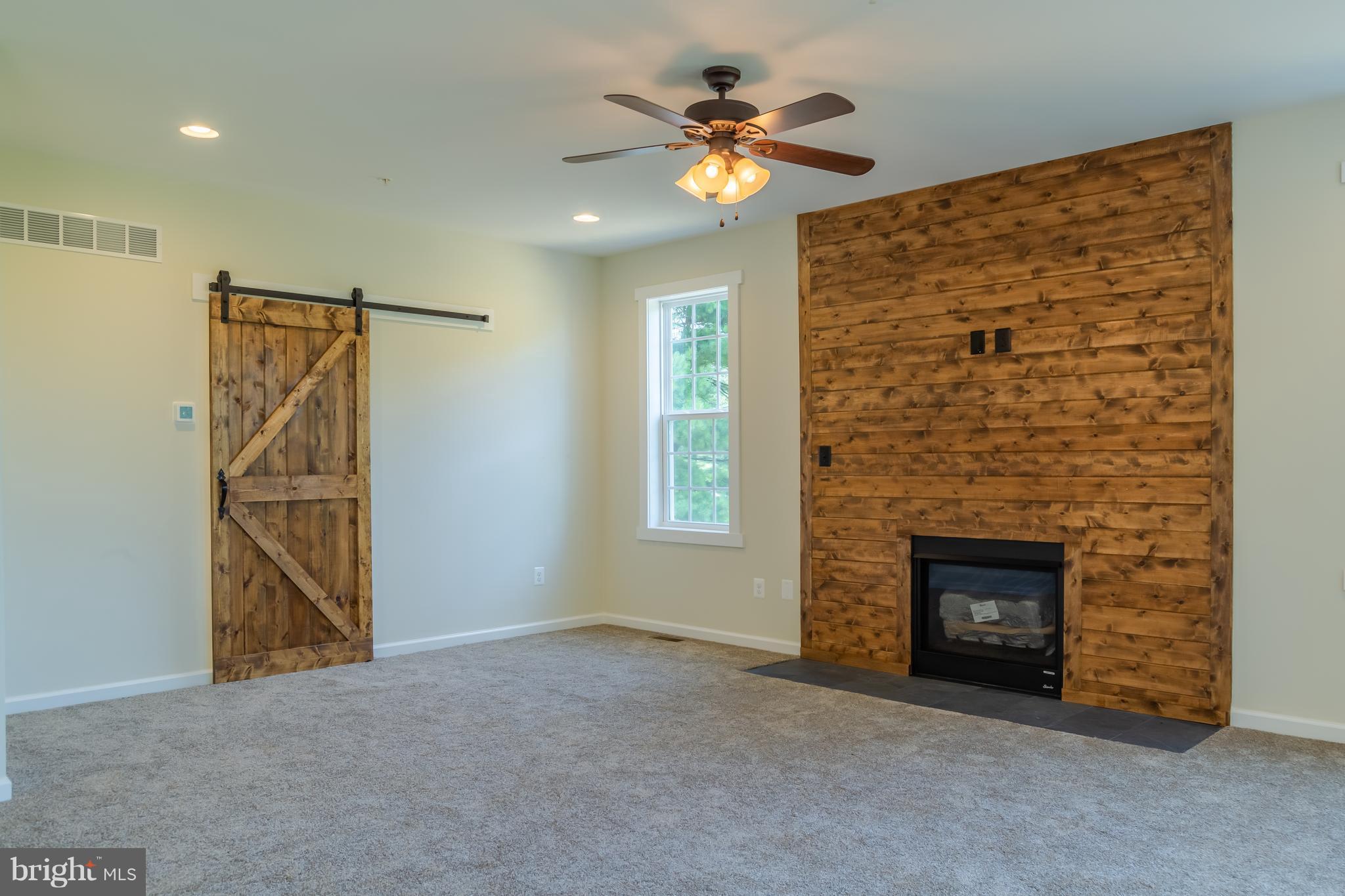 3831 Ridge Road Westminster, MD 21157 - Photo 14 of 28 Family Room