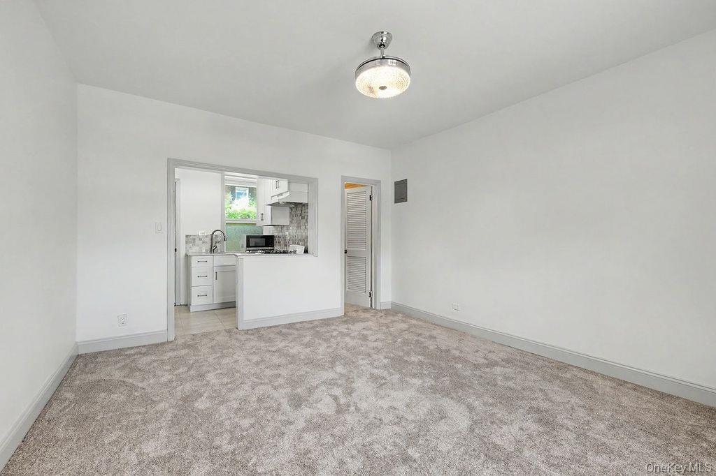 61 Orchard Avenue, Unit C1 Rye, NY 10580 - Photo 8 of 20 Main Room