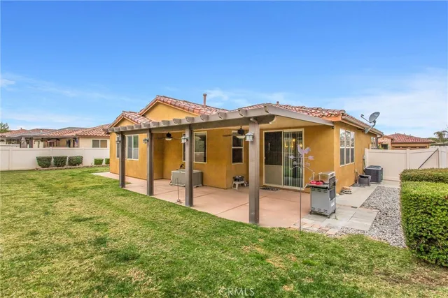 a view of an outdoor space and a yard