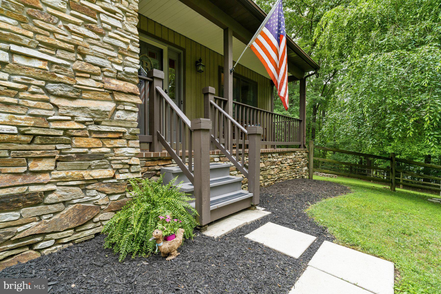 3788 Roop Road New Windsor, MD 21776 - Photo 6 of 33 Exterior Front Steps