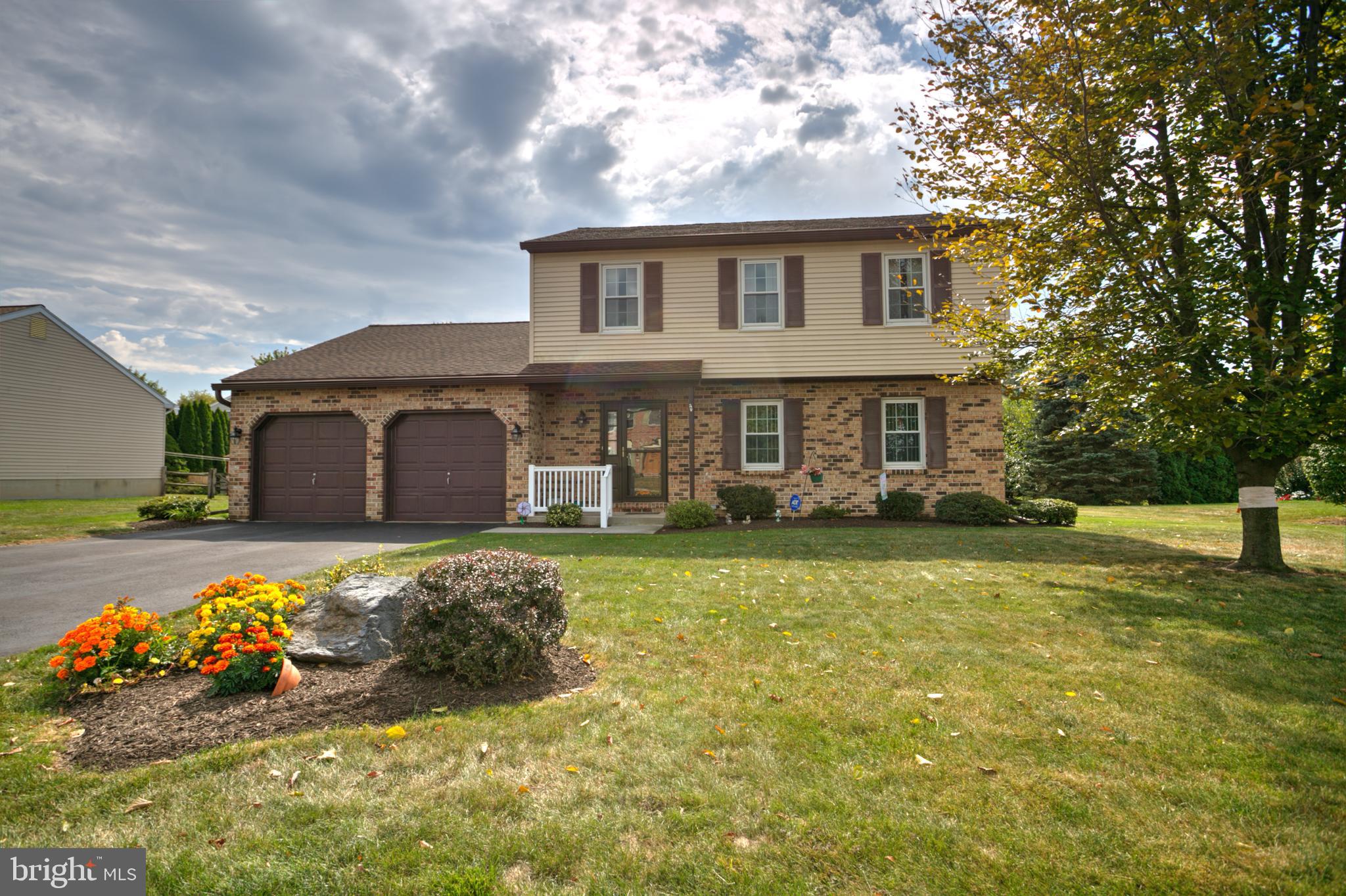 906 Tuckerton Road Reading, PA 19605 - Photo 1 of 28 3 BR/2 BA Brick/Vinyl 2-Story