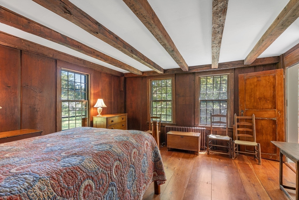 417 Commerce Road Barnstable, MA 02630 - Photo 15 of 36