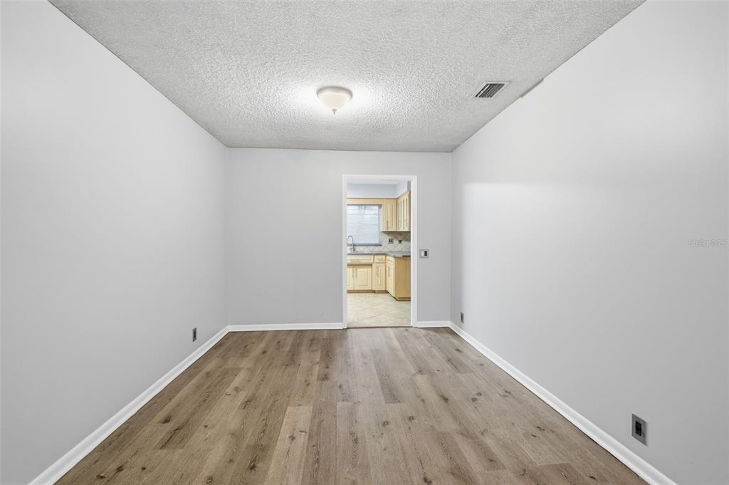 1534 Lagoon Road Lakeland, FL 33803 - Photo 7 of 40