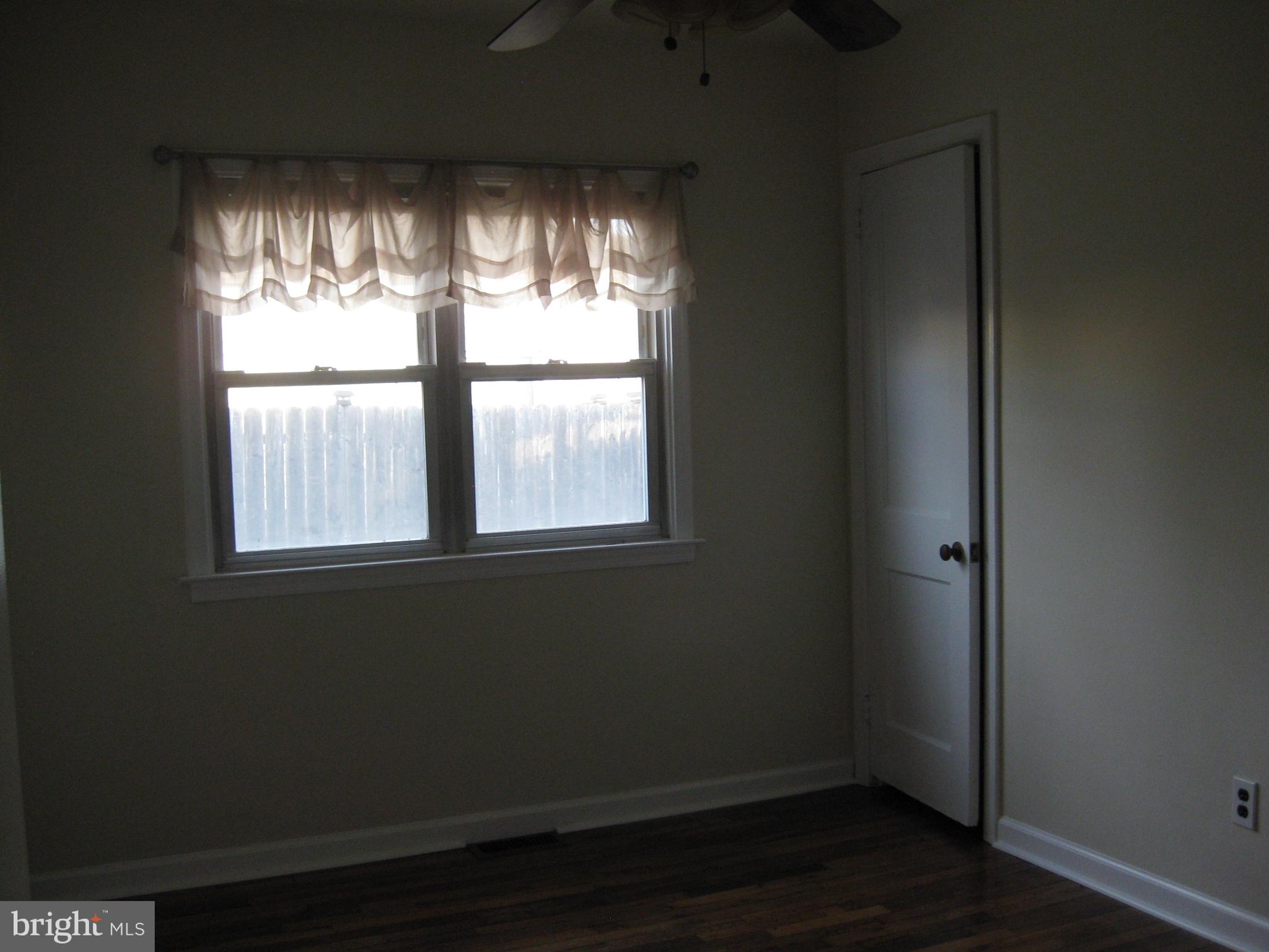 14 Lea Road New Castle, DE 19720 - Photo 15 of 21 3rd bedroom