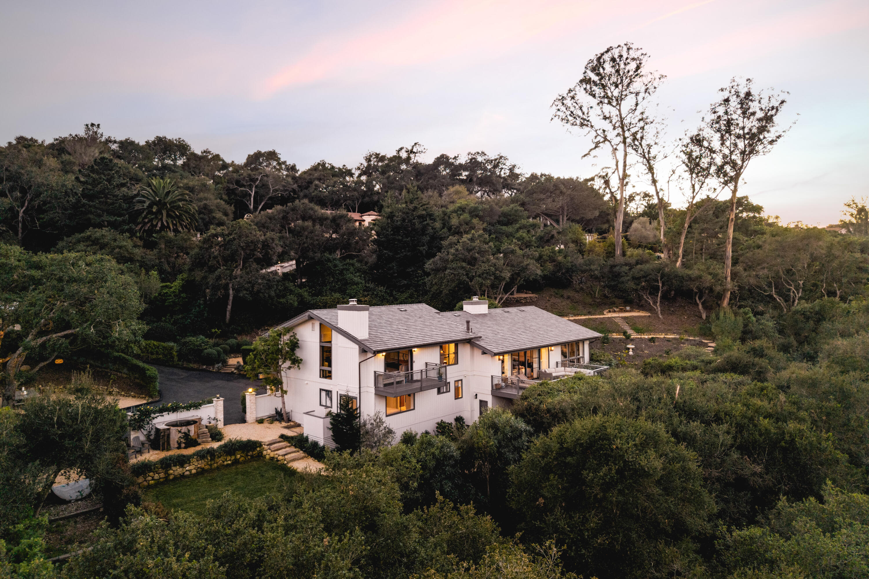 395 Woodley Road Montecito, CA 93108 - Photo 25 of 36 .