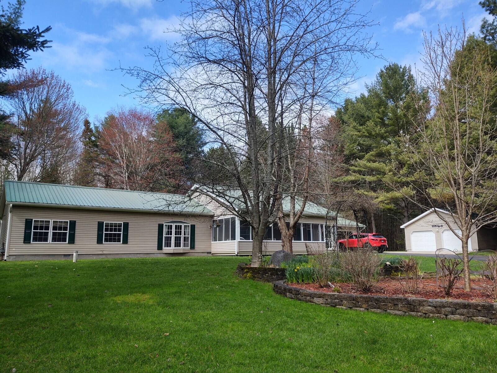 8275 Carter Road Cheboygan, MI 49721 - Photo 7 of 97 Gallery Image 7