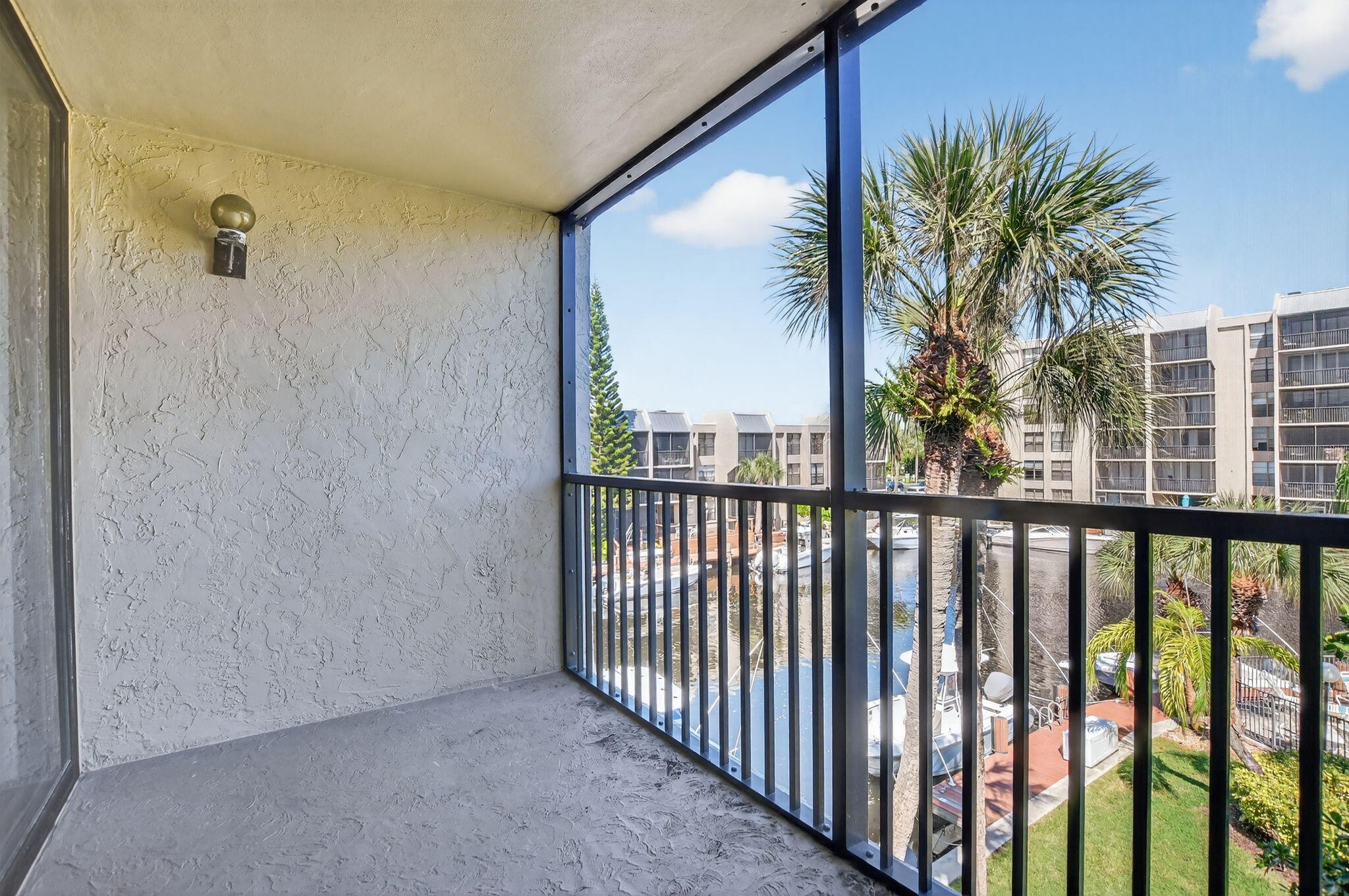 11 Royal Palm Way, Unit 3040 Boca Raton, FL 33432 - Photo 33 of 68 29-web-or-mls-DSC_1861
