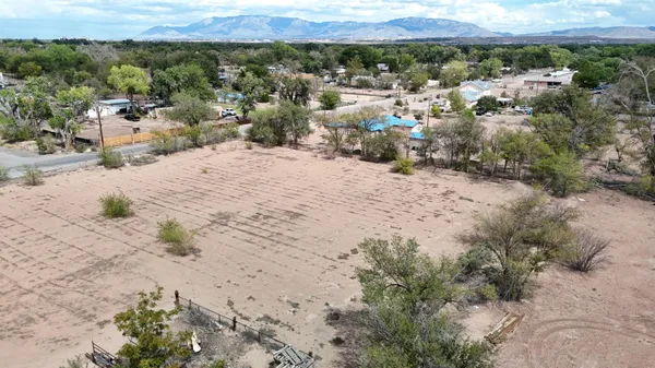 $175,000 | 2406 Sunshine Road Southwest, Albuquerque, NM 87105