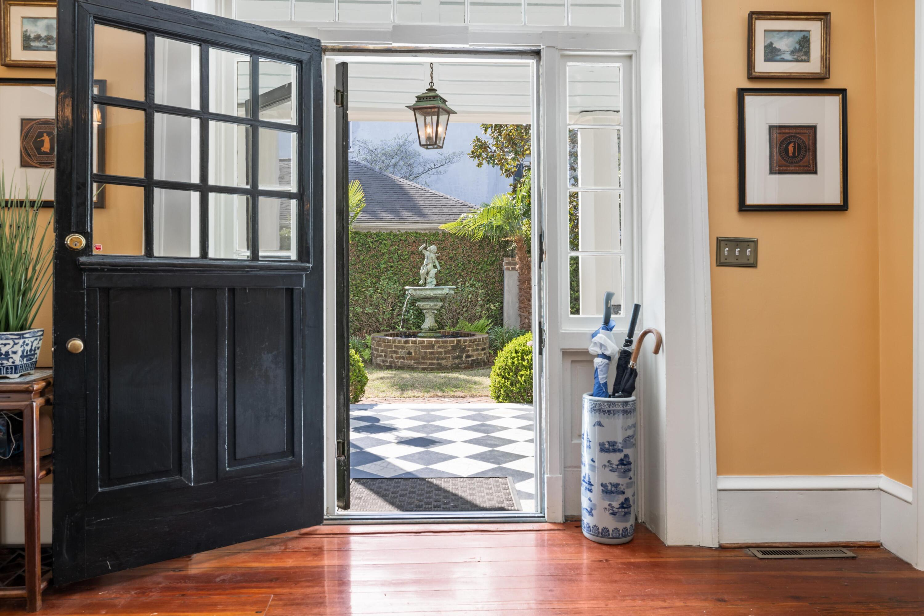 92 Tradd Street Charleston, SC 29401 - Photo 10 of 63 Entry