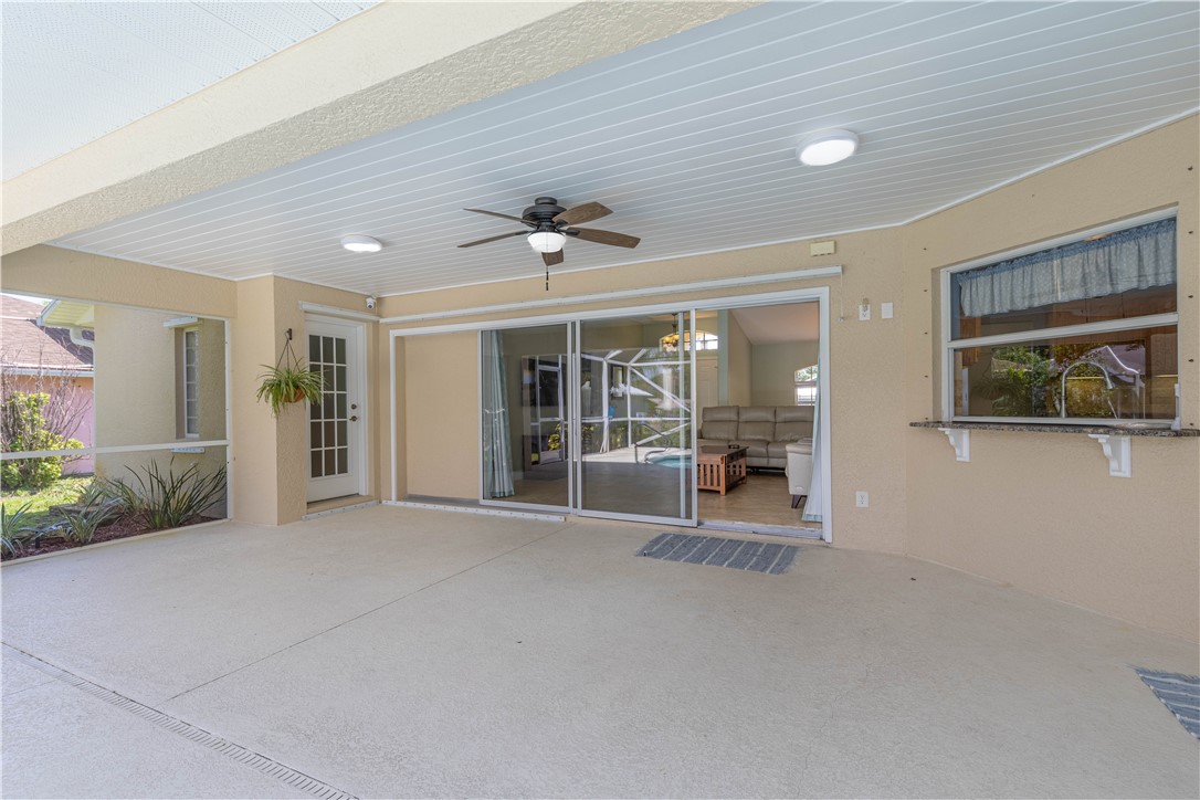 414 Ash Street Sebastian, FL 32958 - Photo 27 of 36 a view of an empty room with a window