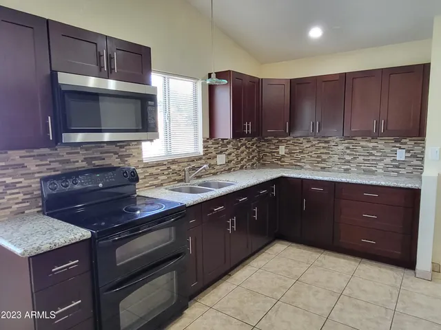 $1,900 | 7410 West Cholla Street, Peoria, AZ 85345