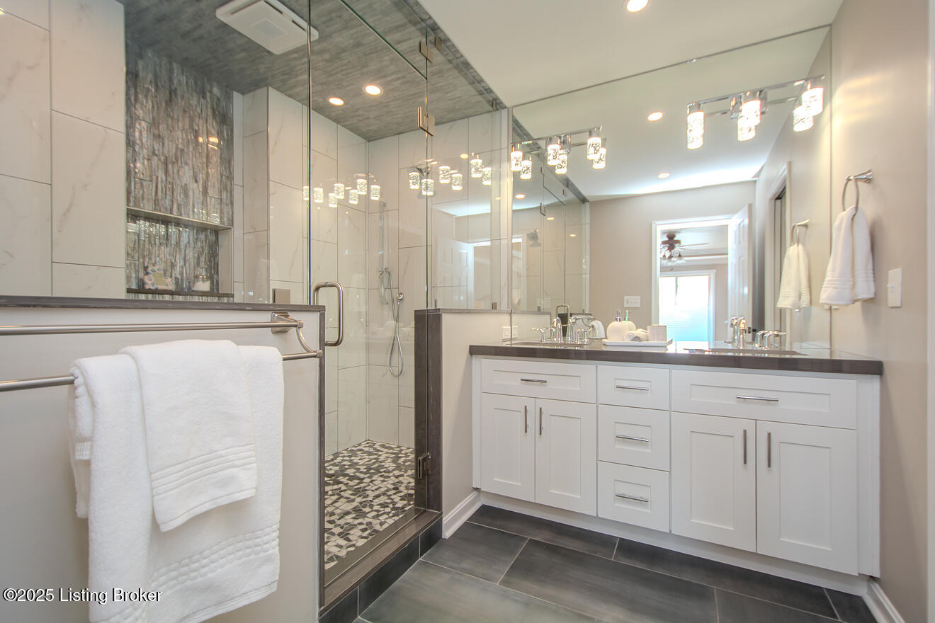 10405 Long Home Road Louisville, KY 40291 - Photo 25 of 54 Primary Bath