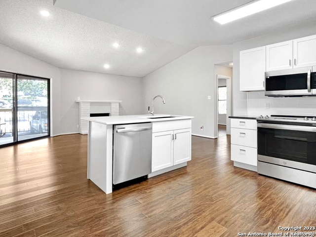 11520 Huebner Road, Unit 108 San Antonio, TX 78230 - Photo 12 of 31