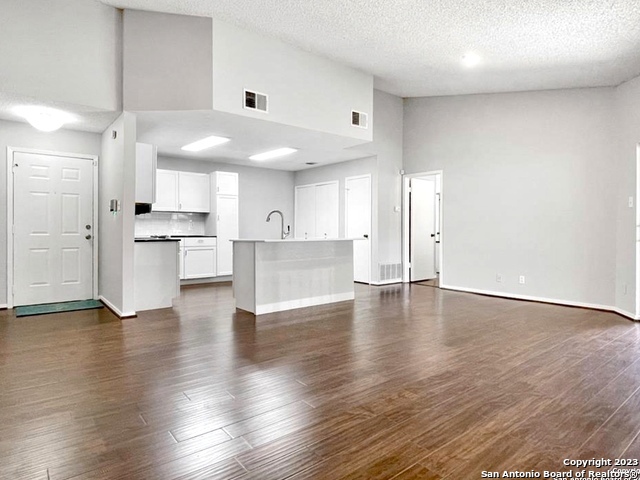 11520 Huebner Road, Unit 108 San Antonio, TX 78230 - Photo 16 of 31
