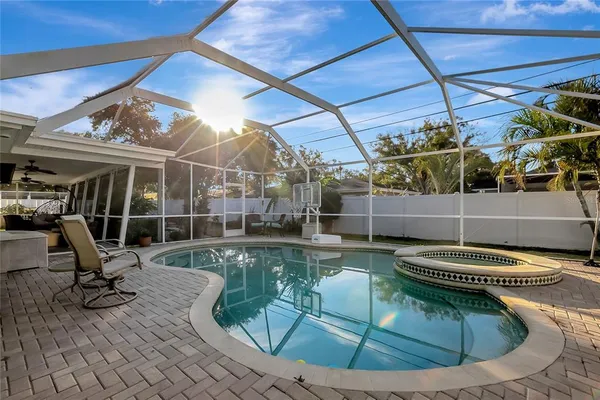 $4,500 | 809 Jacaranda Drive, Largo, FL 33770