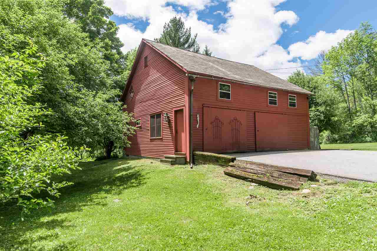 2827 River Road Manchester, VT 05254 - Photo 11 of 20 Gallery Image 11