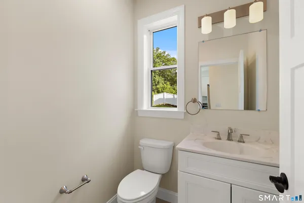 $7,800 | 10 Highland Place, Greenwich, CT 06831