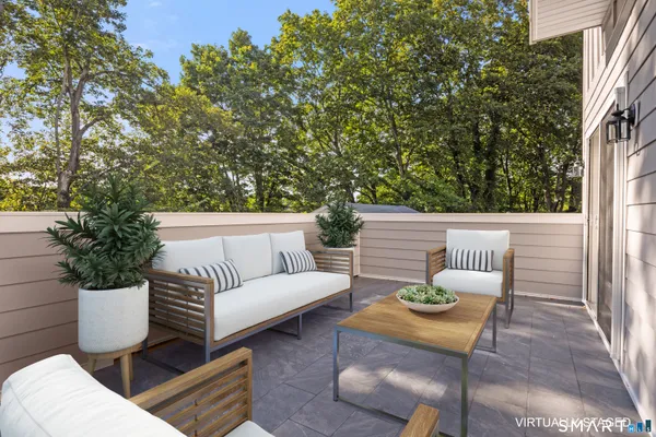 $7,800 | 10 Highland Place, Greenwich, CT 06831