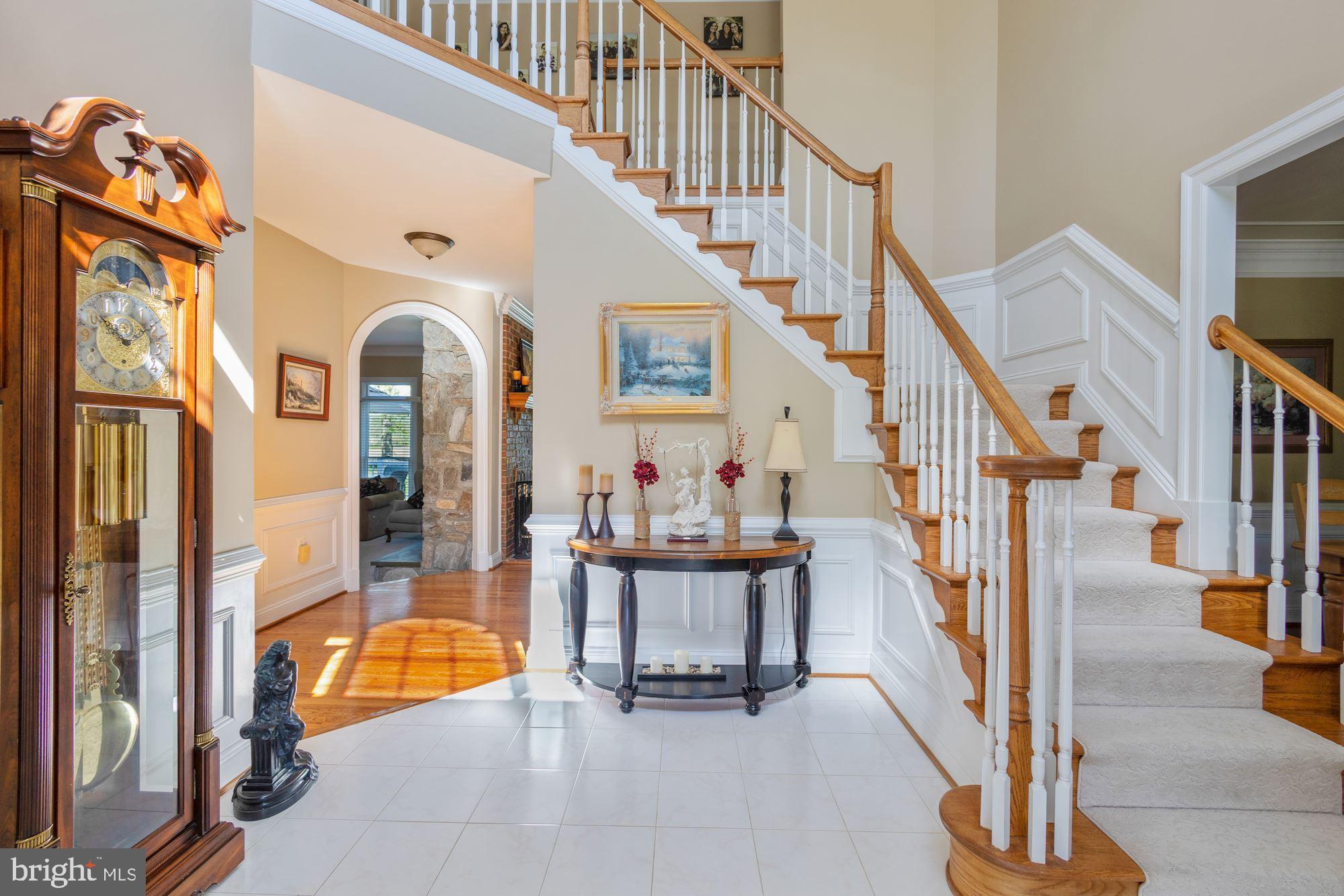 604 Glenmeade Circle Purcellville, VA 20132 - Photo 11 of 54 Two-story foyer with solid oak stairs