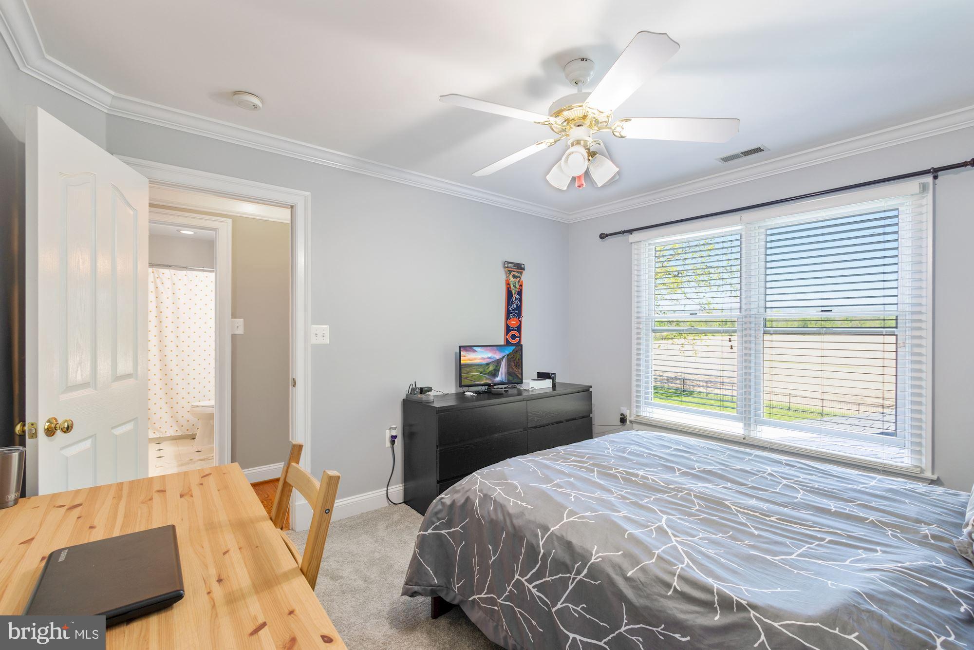 604 Glenmeade Circle Purcellville, VA 20132 - Photo 29 of 54 Bedroom 3