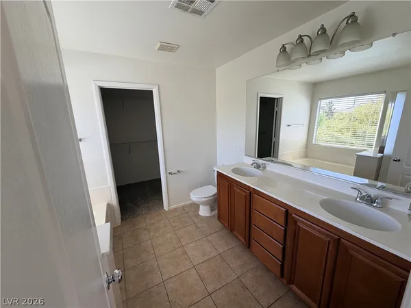 $1,900 | 3109 Manti Peak Avenue, North Las Vegas, NV 89081