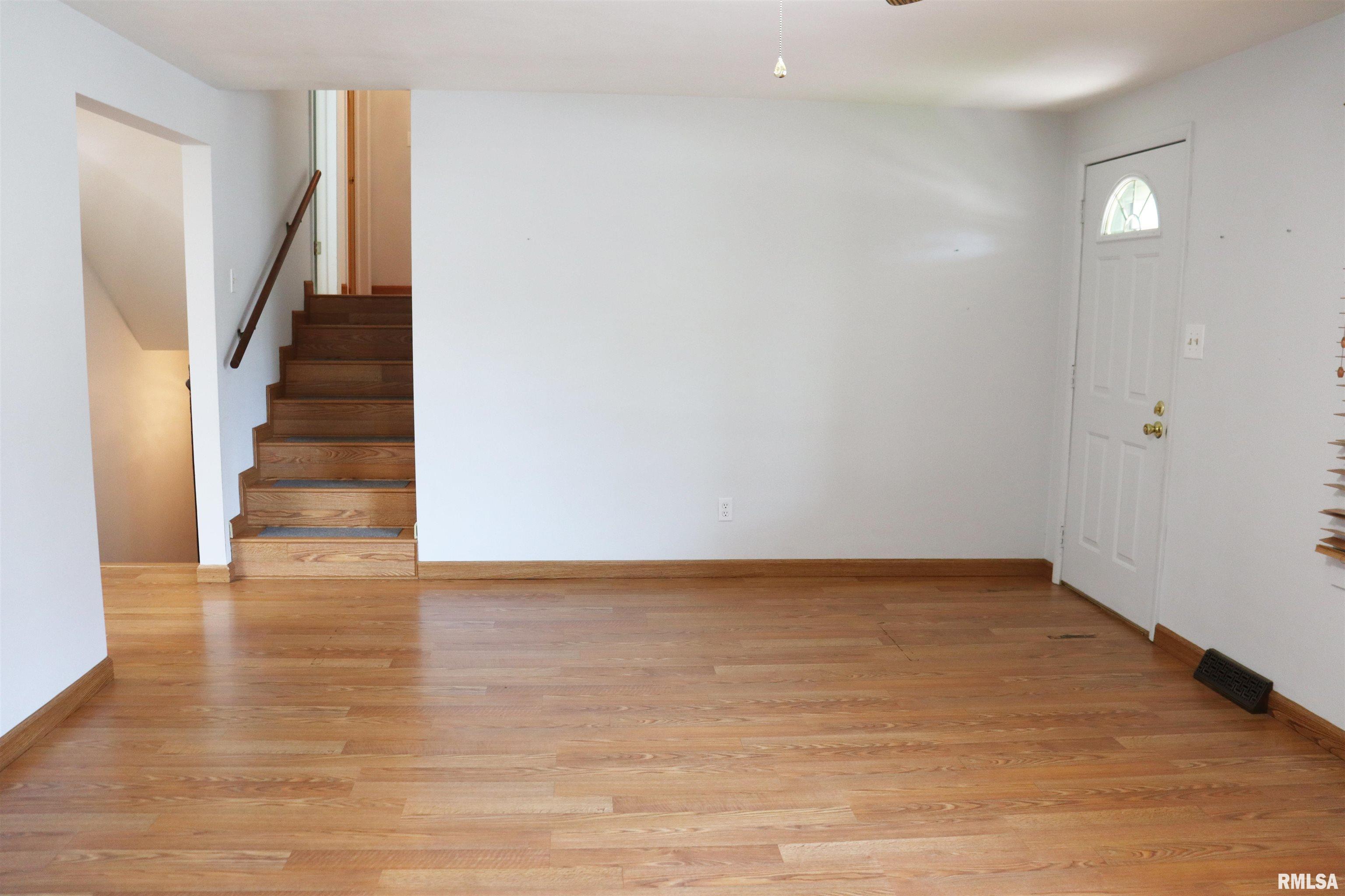 1508 Springfield Road East Peoria, IL 61611 - Photo 10 of 35 Gallery Image 10
