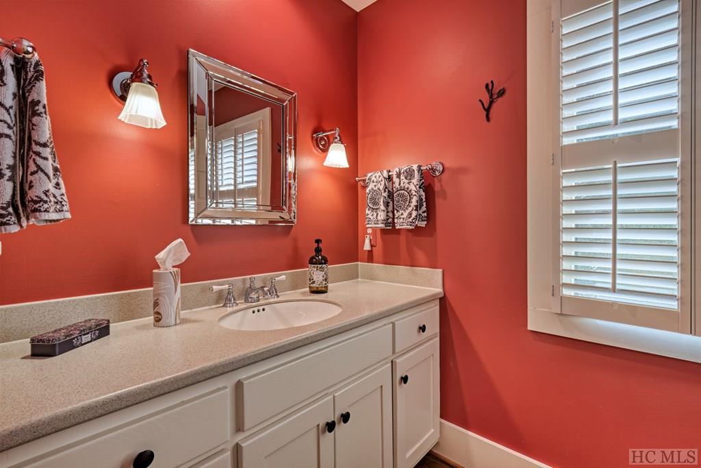31 Randall Road Highlands, NC 28741 - Photo 23 of 25 Gallery Image 23