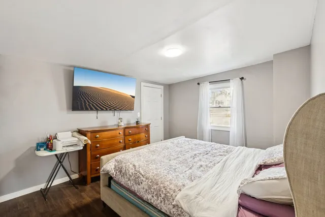 $184,999 | 1618 Round Lake Drive, Round Lake Beach, IL 60073