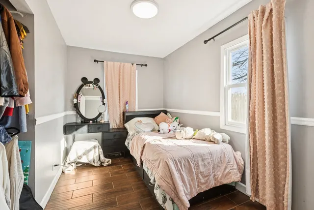 $184,999 | 1618 Round Lake Drive, Round Lake Beach, IL 60073