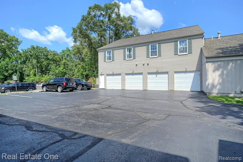 284 1st Street Rochester, MI 48307 - Photo 19 of 29