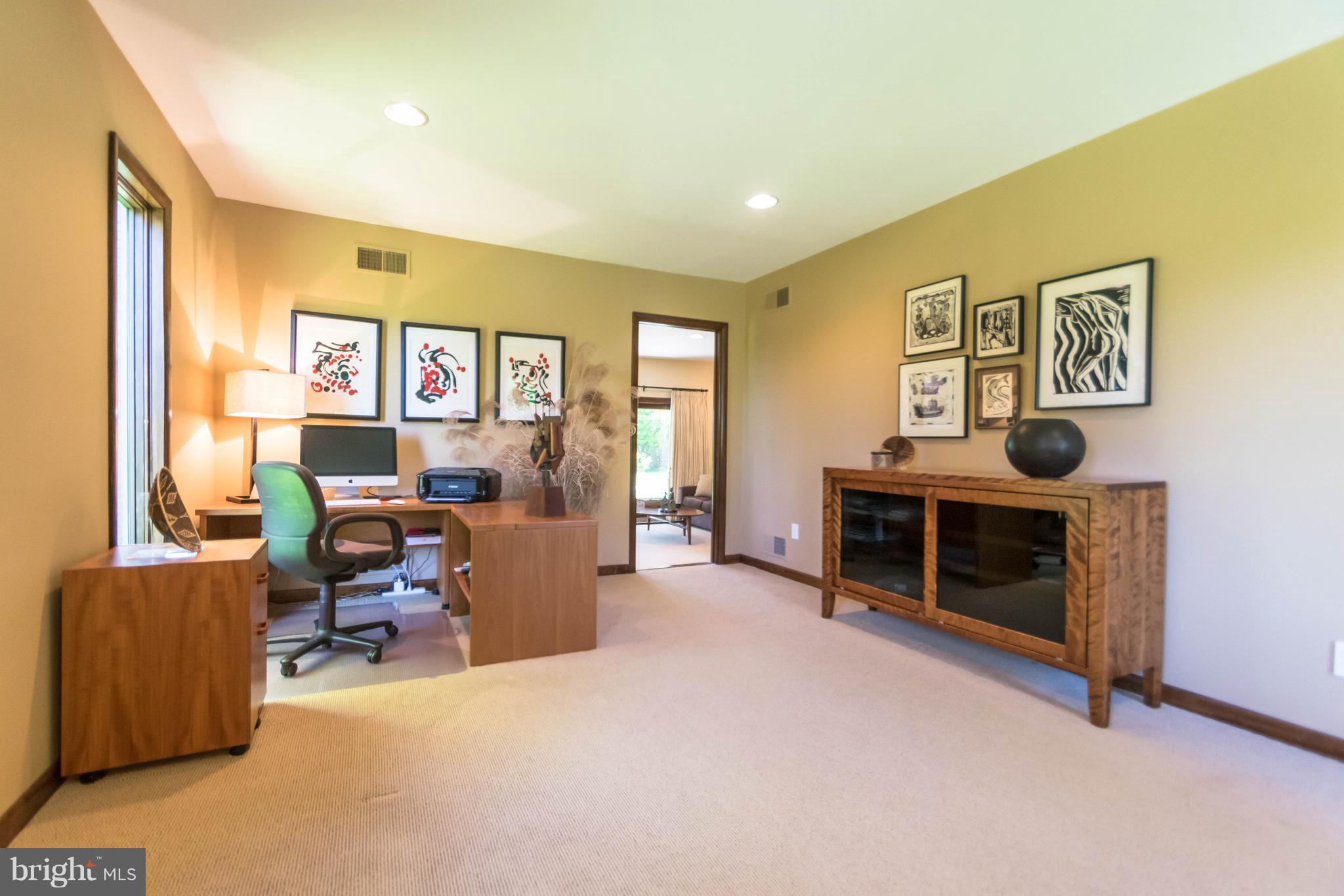 16520 York Road Monkton, MD 21111 - Photo 2 of 30 a living room with furniture and a flat screen tv