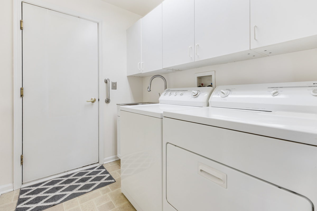 13567 Morgan Way Huntley, IL 60142 - Photo 25 of 26 a utility room with dryer and washer