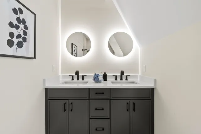 $1,378,000 | 2 Woodbury Avenue, Unit 2, Portsmouth, NH 03801